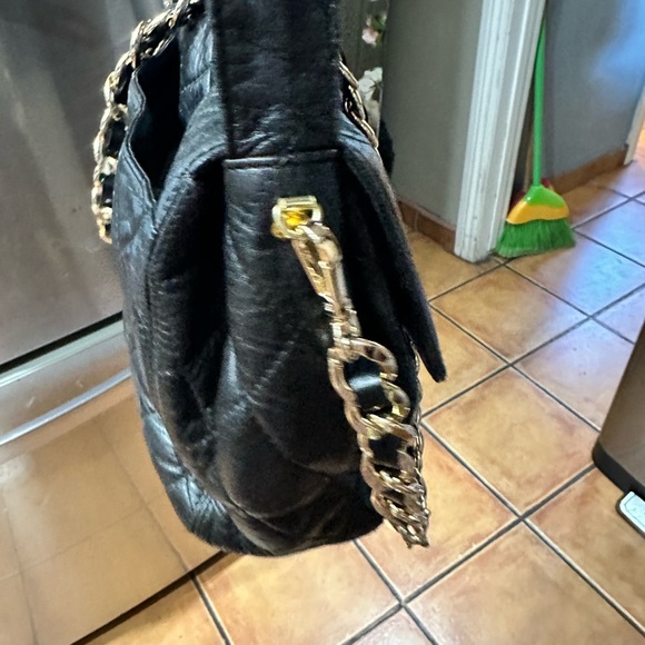 Chanel Vintage 24k hardware Beauty♥️ - Picture 4 of 10